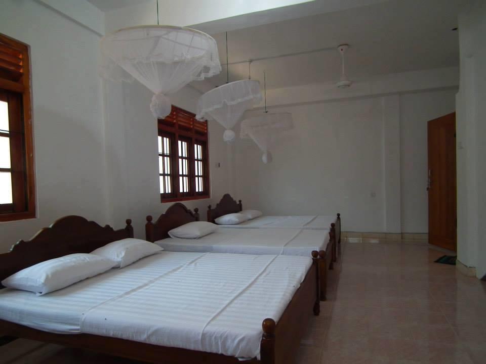 Rathnamali Pilgrims Rest Hotell Anuradhapura Eksteriør bilde